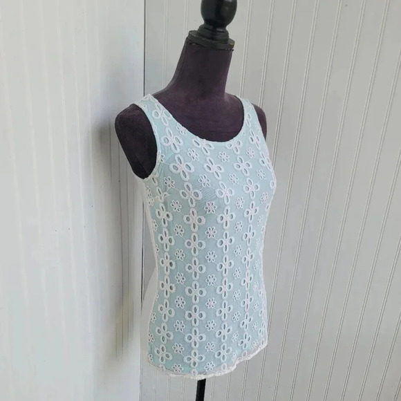 Jennifer Lopez Tank Top White Aqua Blue Back Button Keyhole Eyelet Sleeveless XS - Picture 11 of 12